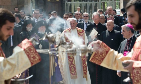 Папа Франциск осъди арменския геноцид - 1