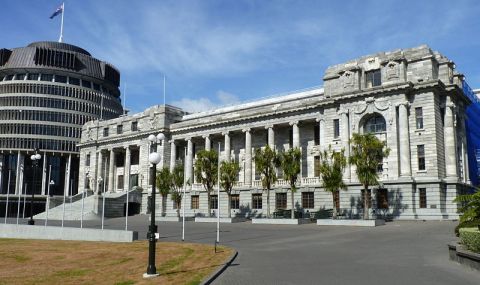Мъж нападна с брадва парламента на Нова Зеландия - 1