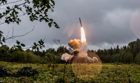 Russia could launch over 300 ballistic missiles in a month - 1