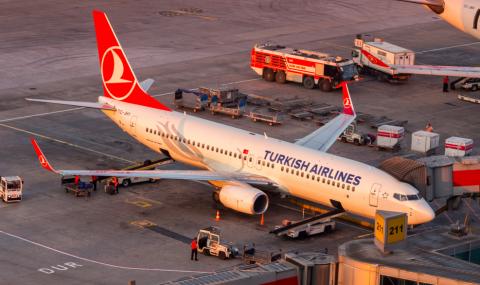 Два самолета се сблъскаха в Турция (ВИДЕО) - 1
