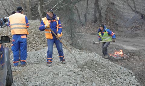 Ремонтират пътищата Пазарджик- Батак и Пазарджик - Белово срещу близо 100 милиона лева - 1
