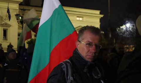 България: Крадат и преяждат с власт, а после ни презират - 1