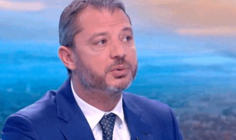 Делян Добрев: Три пъти предлагах да отнемем дерогацията на "Лукойл". През това време Денков лети и плаши с оставката си  - 1