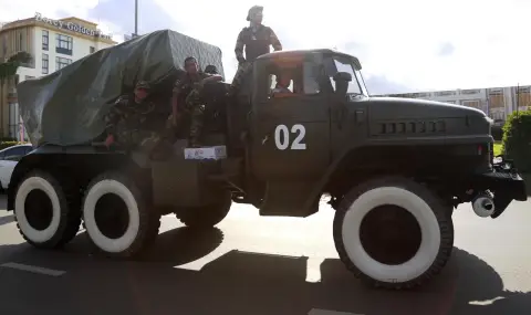 Тайланд и Камбоджа провеждат спешни военни преговори след смъртоносна престрелка - 1