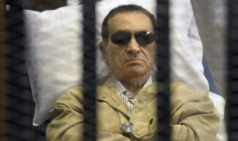 Хосни Мубарак излиза от затвора - 1