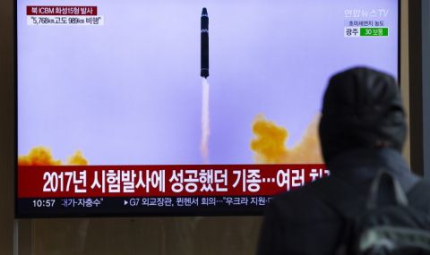 КНДР изстреля балистична ракета в морето край източните си брегове - 1