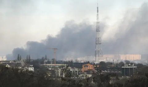 Мощни експлозии в Киев, най-малко 10 души са ранени