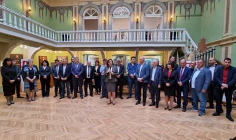 Нинова в Пловдив: Единствено БСП има цялостен план за управление на България - 1