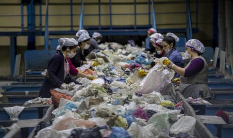 Европа ни гласи жестоки санкции заради отпадъците - 1