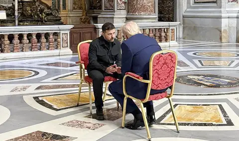 Зеленски разкри какво е помолил Тръмп преди разговора му с Путин - 1