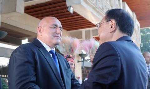 Борисов посрещна премиера на Китай в София - 1