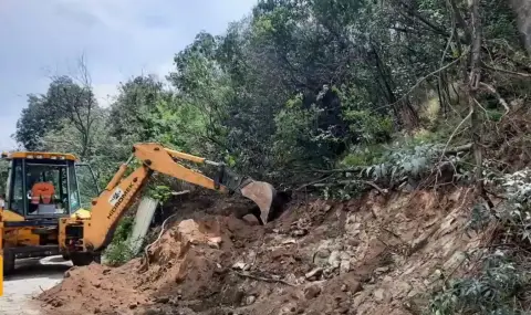 In Plovdiv: A builder almost pushed Mladezhkia hill to make way for cars  - 1