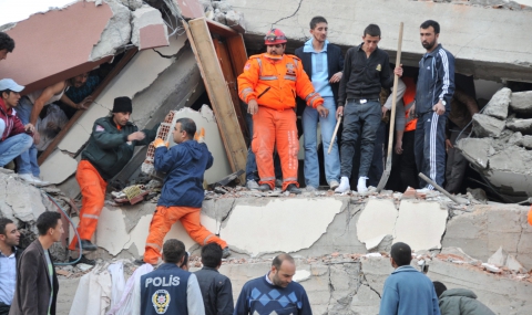 Турция не иска чужда помощ след земетресението - 1