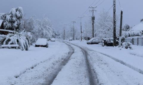 В чилийската столица заваля невиждан сняг - 1