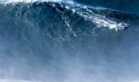 Бразилец счупи световния рекорд за сърфиране по най-голяма вълна (СНИМКИ/ВИДЕО) - 1