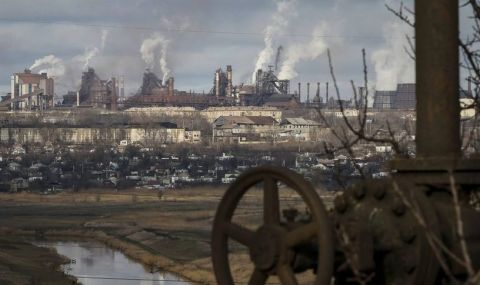 Украйна призова за хуманитарен коридор от завода за стомана в Мариупол  - 1
