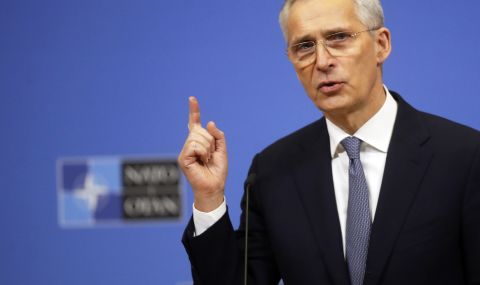 Генералният секретар на НАТО пристигна на необявена визита в Киев - 1