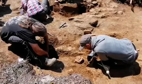 Археолози откриха "Майсторски изваяно лице" в Хераклея Синтика (ВИДЕО) - 1