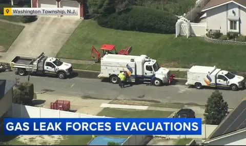 Evacuation in Ohio after gas leak from tank car  - 1