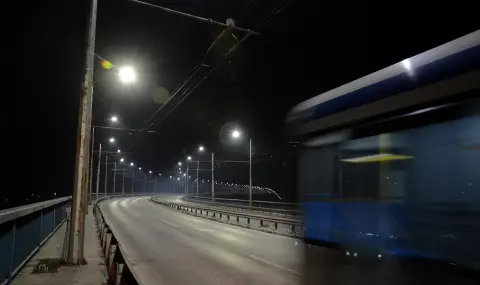 Автобус се запали на Аспарухов мост - 1