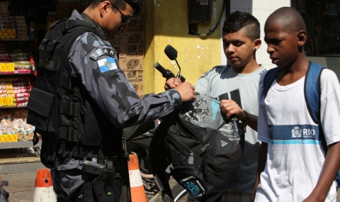 „Мирен шок“ удари наркобароните в Рио де Жанейро (видео) - 1
