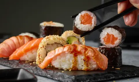 Вирус, криещ се в суши и сурови морски дарове, може да увреди зрението - 1