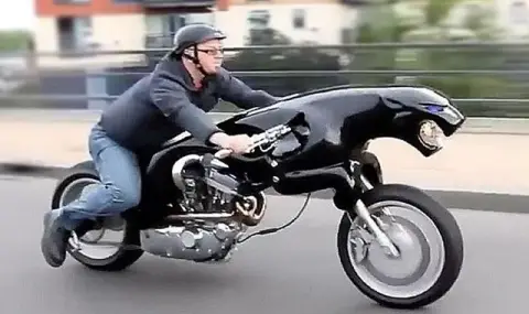 Дизайнер създаде мотоциклет във формата на ягуар (ВИДЕО) - 1