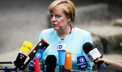Меркел: Германия трябва да си сътрудничи с Русия за сирийския конфкликт - 1