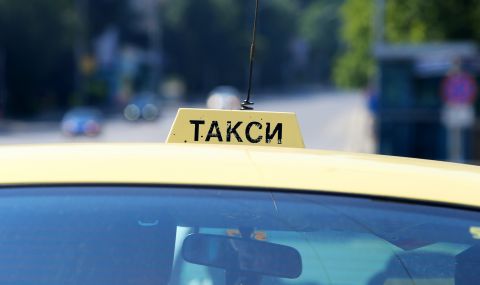 Такси блъсна жена в Казанлък - 1
