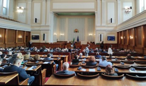 Депутатите приеха на второ четене промени в Закона за чужденците - 1