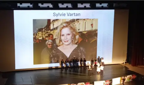 Sylvie Vartan once again thrilled the Bulgarian audience (VIDEO)  - 1