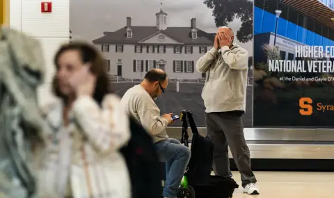 Технически проблем доведе до спиране на полети на United Airlines - 1