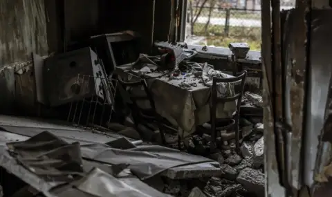 Един убит и четирима ранени след руски обстрел в Херсон - 1