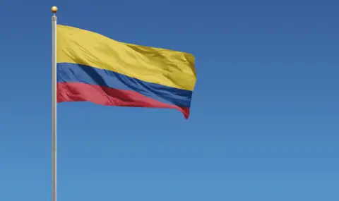 Колумбия временно спира електроенергията за Еквадор и налага 30% мито в търговски спор - 1