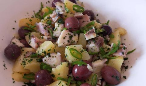 Рецепта за вечеря: Салата с октопод и картофи - 1