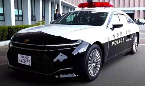 Водородната Toyota Crown вече се използва като патрулка и такси - 1