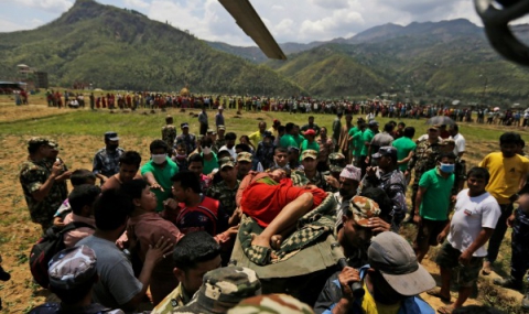 Жертвите от земетресението в Непал надхвърлиха 3700 - 1