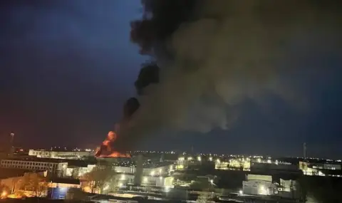 Украйна атакува руския град Таганрог, има ранени. Пожарите в пристанището обхванаха танкер - 1