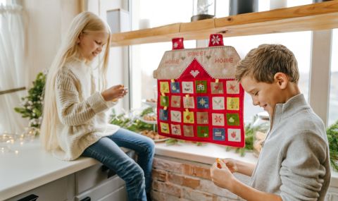 Адвент календар – да зарадваме децата с дълга Коледа - 1