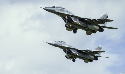 Два руски самолета близо до небето на Естония - 1