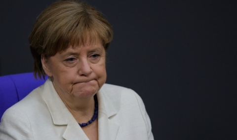 Меркел: Хомофобията се надига в Германия - 1