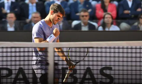 Alcaraz defeats Sinner and makes history  - 1