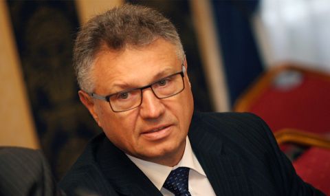 Шаламанов: Радев и кабинетът му блокират възможностите за развитие на България като част от НАТО и ЕС - 1
