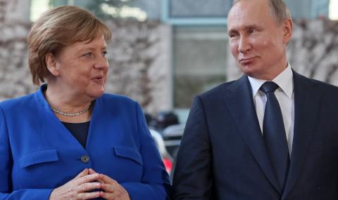 Руски хакери са атакували Меркел - 1
