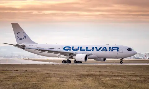 The large 326-seat Gullivair plane took off at 1:30 p.m. for Dubai  - 1