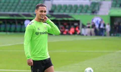 Антони остава в Бетис: Манчестър Юнайтед и испанският клуб постигнаха споразумение - 1