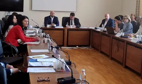 Зафиров: Борбата с насилието е водещ приоритет за българското правителство - 1