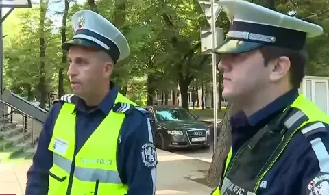Полицаи разказаха как 12-годишно момиче спаси майка си на АМ „Струма“: Уникално дете
