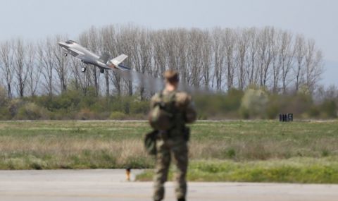 Показаха ни как летят F-35 - 1