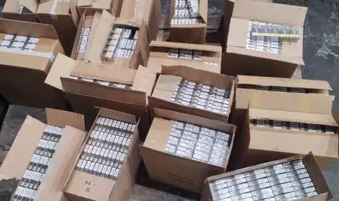 Митничари с пореден удар, задържаха 200 000 къса контрабандни цигари на МП "Лесово" - 1